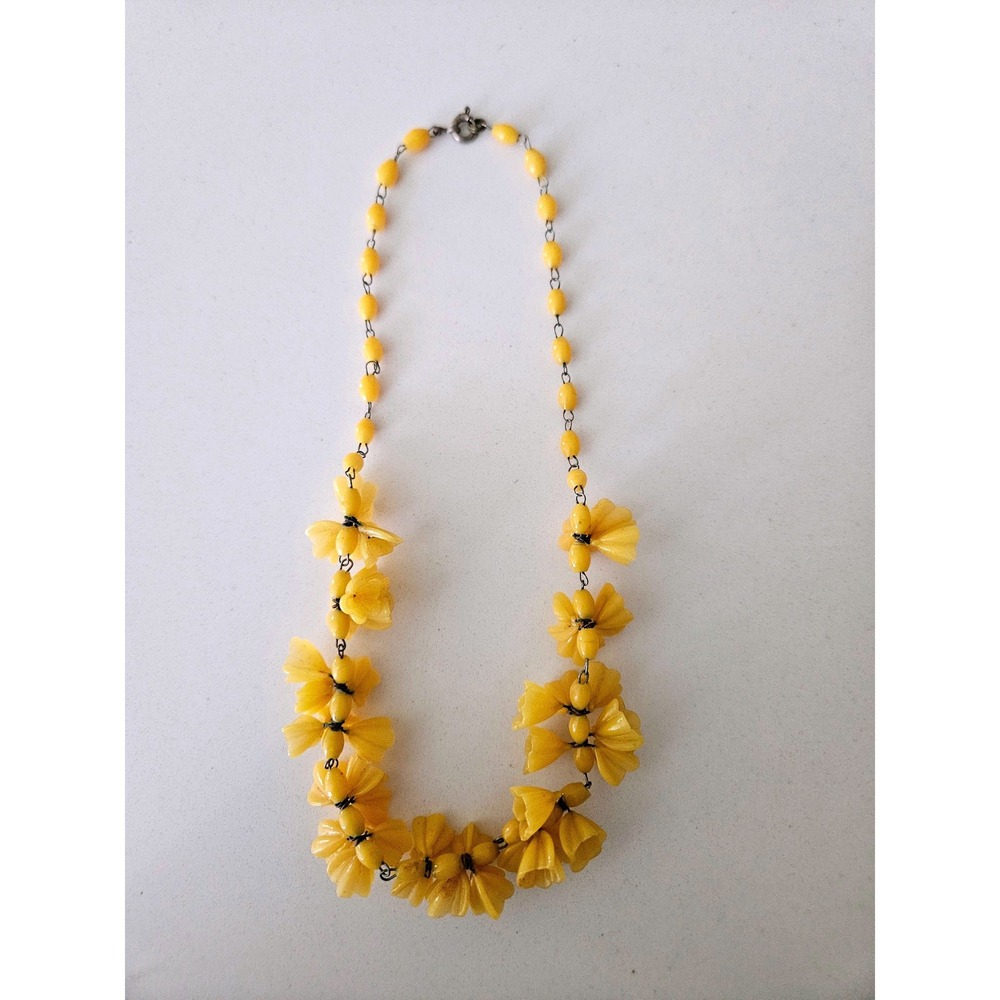Molded‎ Floral Link Necklace Mid-Century Statement Resin Jewelry Heavy Vintage